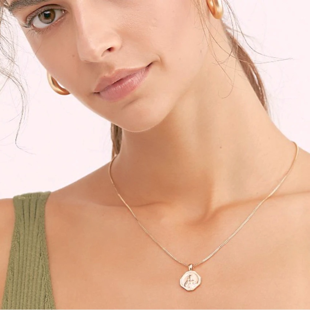 Joy Dravecky “Sophia” necklace 14k gold plated Jesus Catholic